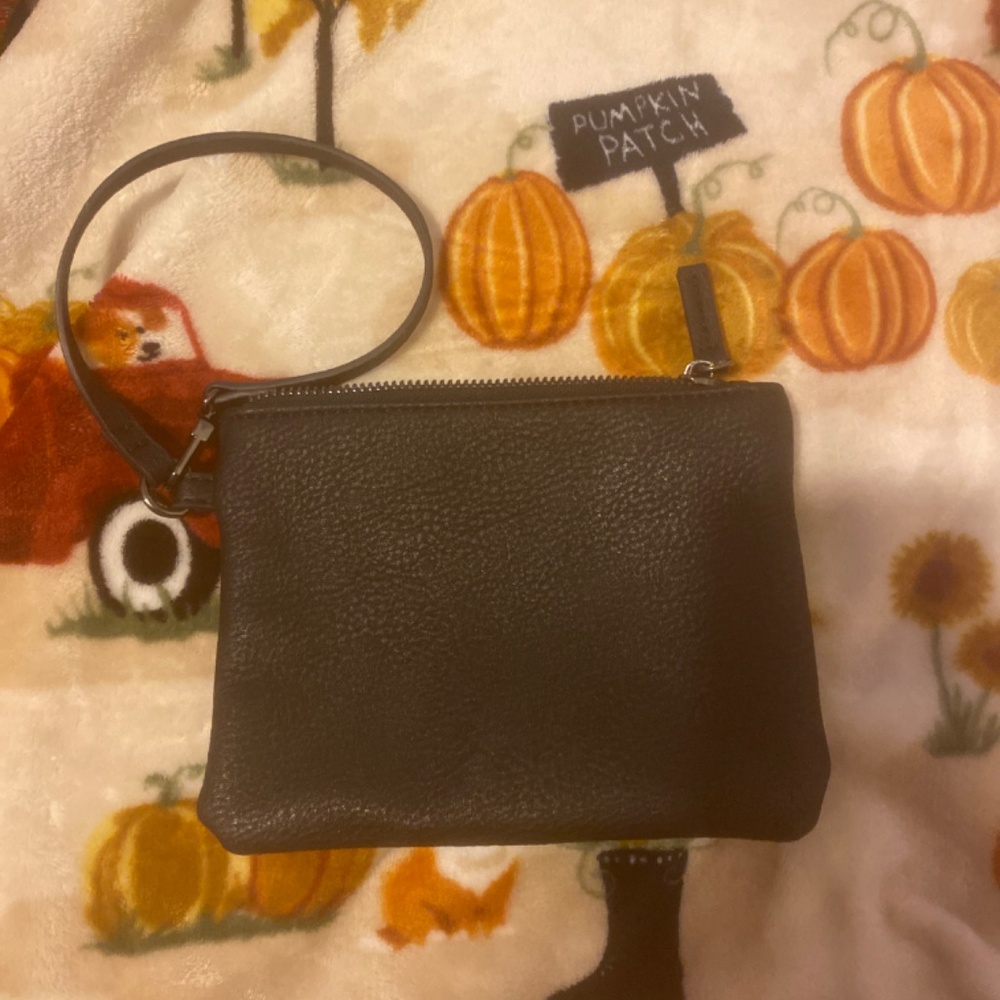 Bags/ Wallets - Picture 10 of 11